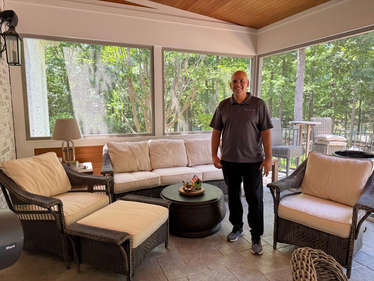 BeCleanFayet's tweet image. 📍If your patio looks this good, a photoshoot is mandatory! Pollen and bird "gifts" aren't the vibe. We take your seats from "weather-worn" to five-star resort realness.   Stay classy, stay clean.  📷 Book now: http://becleantoday.comWho’s next? 📷#BeClean #Waxhaw