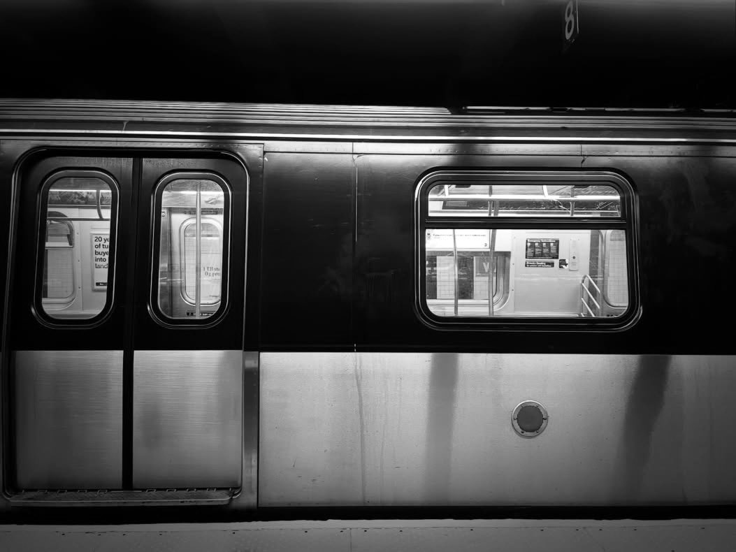 Gabino_Iglesias's tweet image. NYC subway ghosts…
#photography