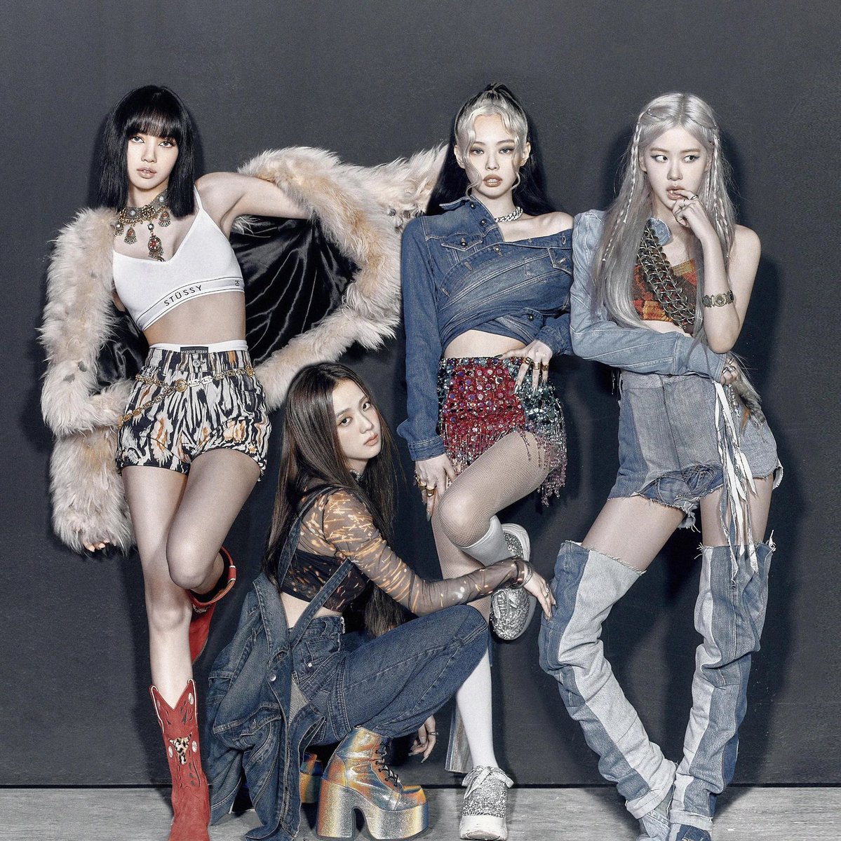 JISOO says she wants to meet BLACKPINK Members at Met Gala 2026.