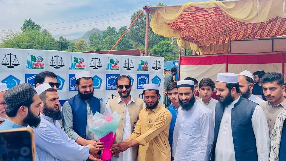 Sajjadullah452's tweet photo. بونیر:یوتھ فیسٹول میں شرکت کی اور خطاب کیا۔ https://t.co/m02RE5dmWl