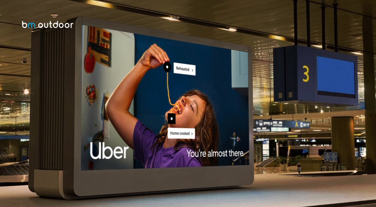 BMoutdoorMedia's tweet image. Landing isn’t the end.

Uber shows up exactly when you need the ride. ✈️

#Uber #Advertising #OOH #Strategy