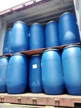 camachem's tweet photo. Loading high quality SLES 70% for export 😊 

Many of our customer prefer 170kg Drums = 19.38Tons / 20ft Container but we can also load in 1000kg IBC = 25 Tons / 20 ft container

#chemical #quality #SLES https://t.co/9zPE1pjoqo