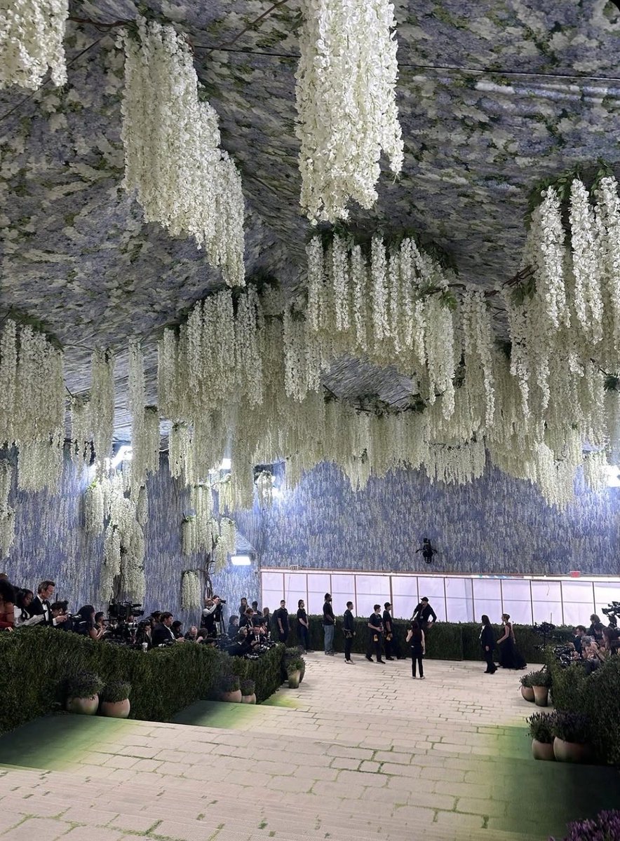 WrightButlerCo_'s tweet photo. MEDIA, FASHION &amp; CULTURE 

Art in Motion: The 2026 Met Gala Redefines the Boundaries of Fashion 

By Alexandra Heals 
Editor‑at‑Large 
Editor: Joan Whitmore

See link in bio for stationery, art, candles, books and courses. 

#wrightbutlerandco 
© 1880–2050 All rights reserved https://t.co/76ACht1orq