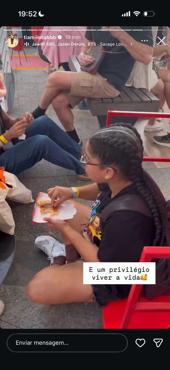 Fico tão feliz que a Milena, que “começou” a viver a vida fora do mundinho dela dentro do BBB e não queria sair exatamente por isso, esteja vivendo a vida tão plena aqui fora♥️
Ela merece o mundo