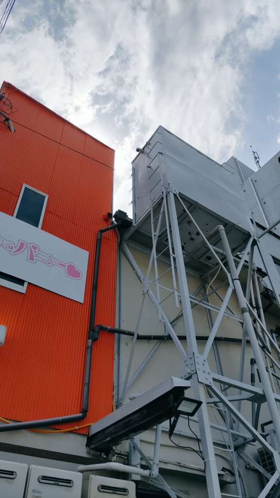 ドミロン tweet media