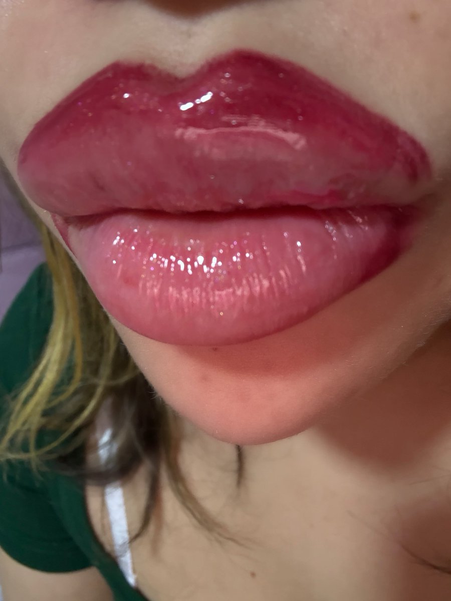 meowsdollys's tweet image. phat lips &amp;lt;3