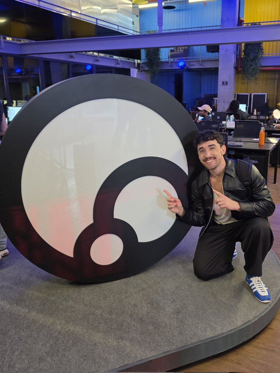 felipe goldenboy tweet media