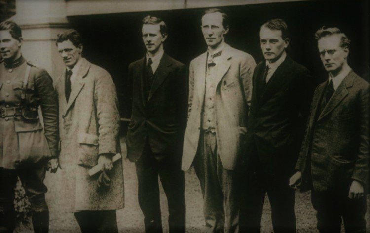 BealnamBlath's tweet image. May 1922 “We, the undersigned officers of the IRA [..declare that] ..a conflict of comrades ..would be the greatest calamity in Irish history, and would leave Ireland broken for generations.” wp.me/p43KWx-a1 #Ireland   #IrishHistory  #IrishCivilWar