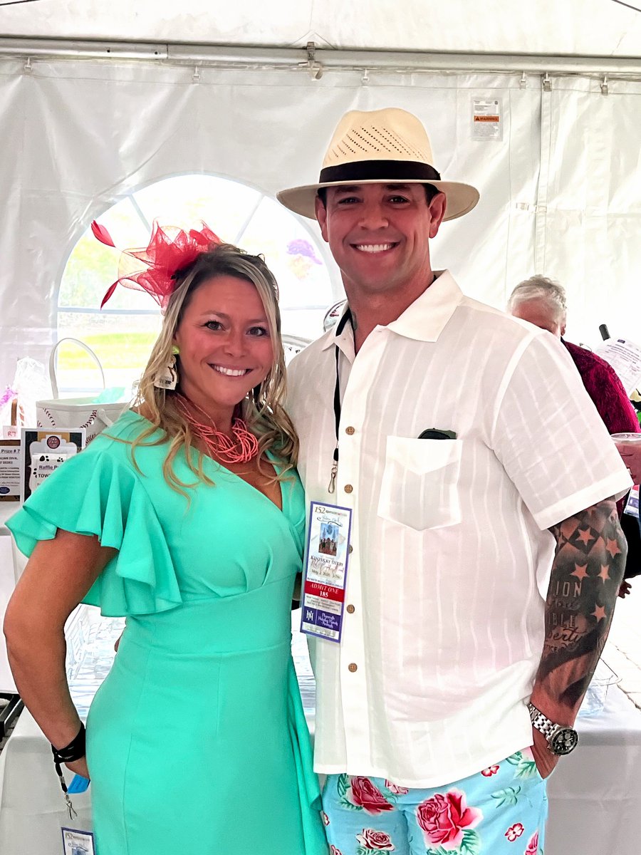 BErendonE's tweet image. 🐎 Derby Charity  Party 🐎
🔹Beautiful Woman 🔥 
🔸Dress 🔥 
🔹Panama Hat 🔥 
🔸Floral pants 🔥 

Raising money for a great cause and looking awesome while doing it... 🔥🔥🔥🔥🔥
Plymouth Helping Hands for Animals
#kentuckyderby
#charity #helpinghands #PlymouthAreaChamber