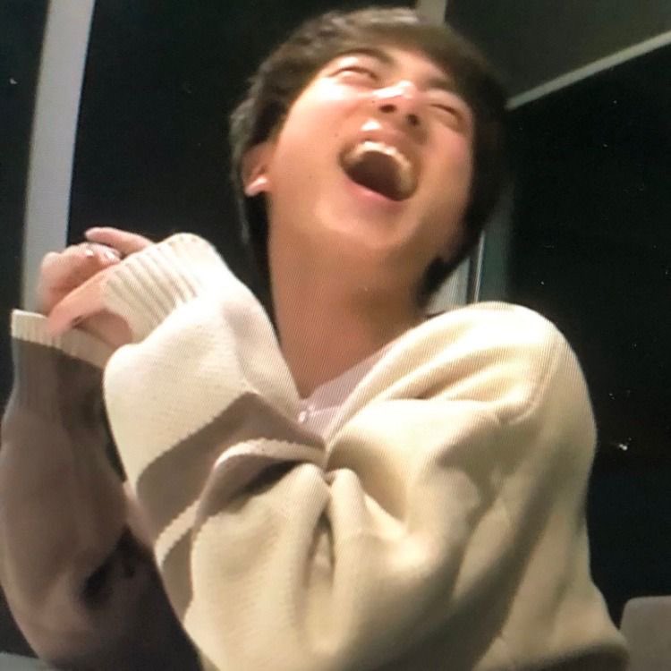 bon ૮ ^ ﻌ - ა SAW TWICE. TWICE !! tweet media