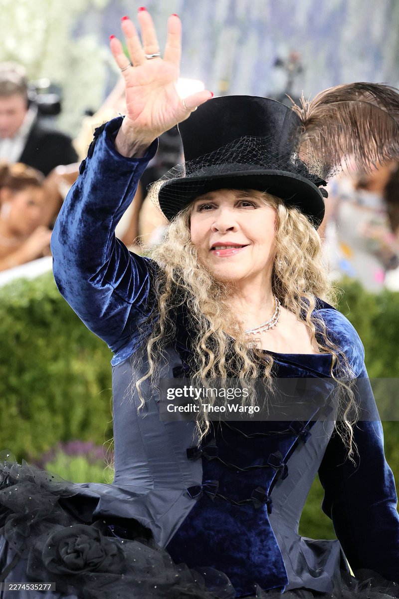 stevie nicks manager tweet media