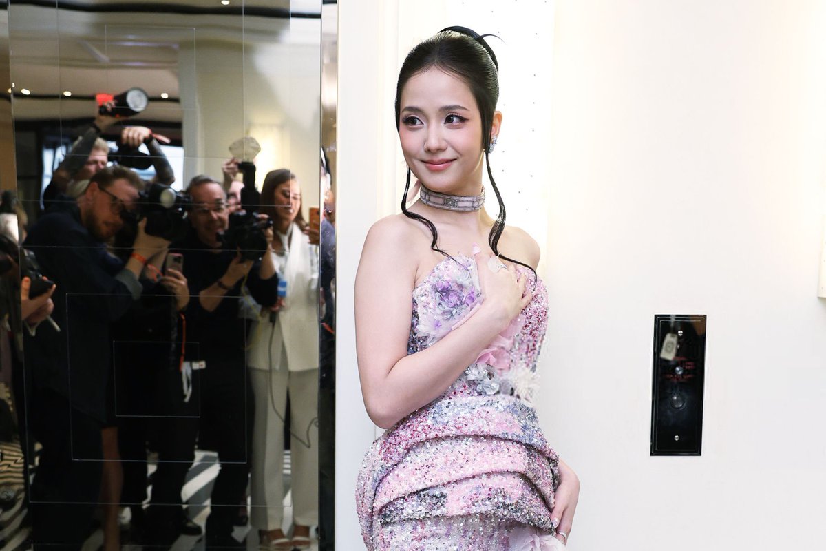 PORTAL JISOO tweet media