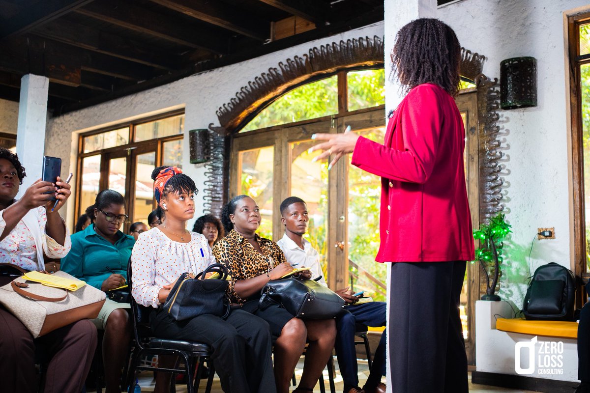 BarbaraAngrand's tweet photo. 2 Journées de formation à Cap-Haitien avec Zero Loss Consulting pour près d’une centaine de jeunes sur L’Employabilité et mise à niveau dans le cadre du lancement de notre plateforme de recrutement Haiti Talent Hub… #zeroloss #trainingdays #haiti #EducationForAll https://t.co/qaYZ5me1JG