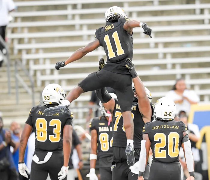 ChrisH77_'s tweet image. Blessed and honored to receive an offer from Alabama state #AGTG @ColumbiaHighFB @_Coach_Shugg @DekalbRecruits @RecruitGeorgia @adamgorney @ChadSimmons_ @247Sports