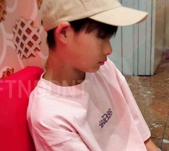 뎬뎬 tweet media