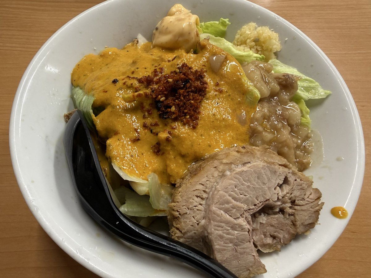 5/4 ラーメン一心　<a href="/issin2015/">ラーメン 一心</a> 

GW限定　冷やしまぜそば
粉チーズなし　他トッピング全マシ

今年も冷たいのが始まった〜！🎐
ごちそうさまでした🙏