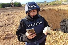 GETAnalysis's tweet image. adblog.ca: #Israel's other specialty, apart from conducting constant #genocide on its near neighbours, is #killing #journalists reporting from the genocide zones.  

msn.com/en-ca/news/wor…