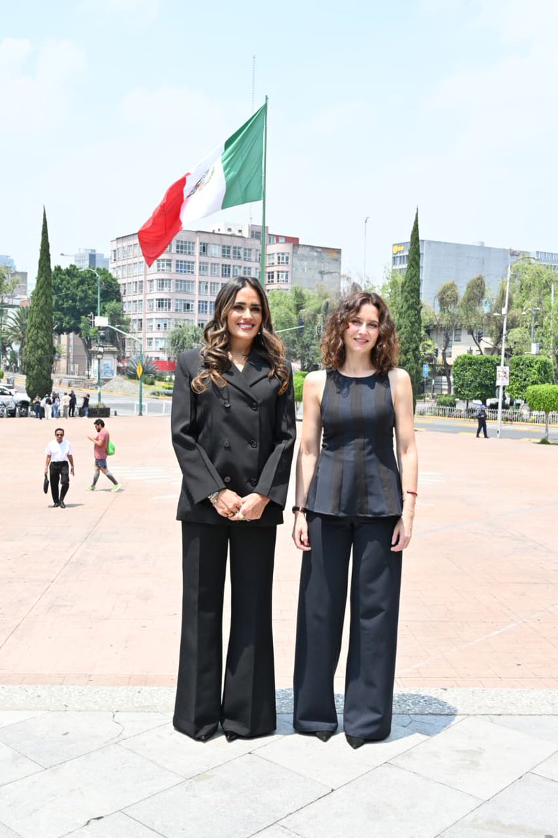 Político MX tweet media