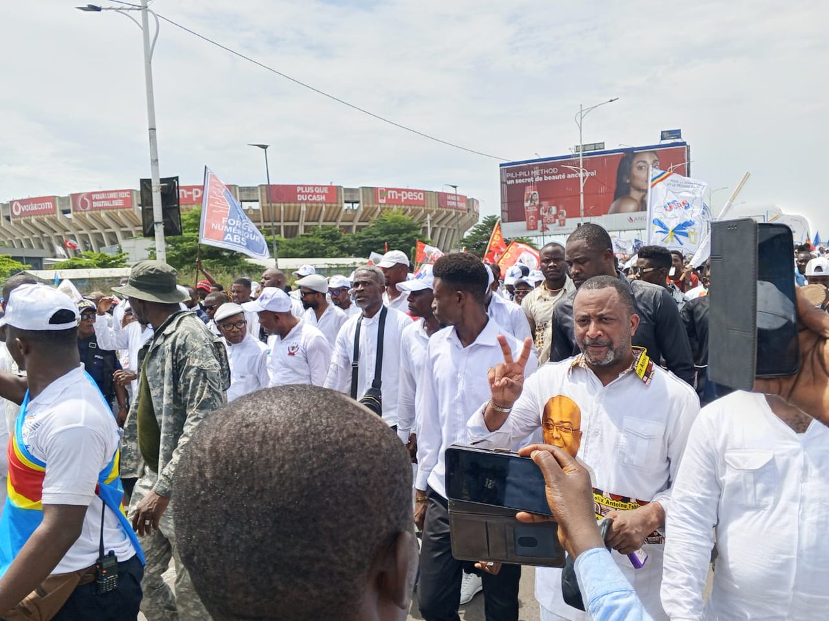 BotangelaW's tweet photo. #RDC: Le moment fort de l’événement du 4 avril fut l’intervention de l’honorable @AugustinKabuyaT et de Clément Baruti, voix emblématique de l’@udptshisekedi  et pilier de la #GPO Tshisekedi. Courage à Baruti, grand frère. @Presidence_RDC @POTUS45 @fatshi13 @DeniseNyakeru https://t.co/V4YkQtZBas