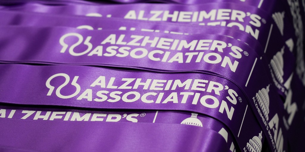 The 2026 North Carolina Alzheimer’s Advocacy Day kicks off tomorrow! #ENDALZ advocates dedicated to sharing their stories are headed to Raleigh to ask state legislators for support on key issues. Add your support now, wherever you are in NC! alz-nc.quorum.us/campaign/NCALZ…