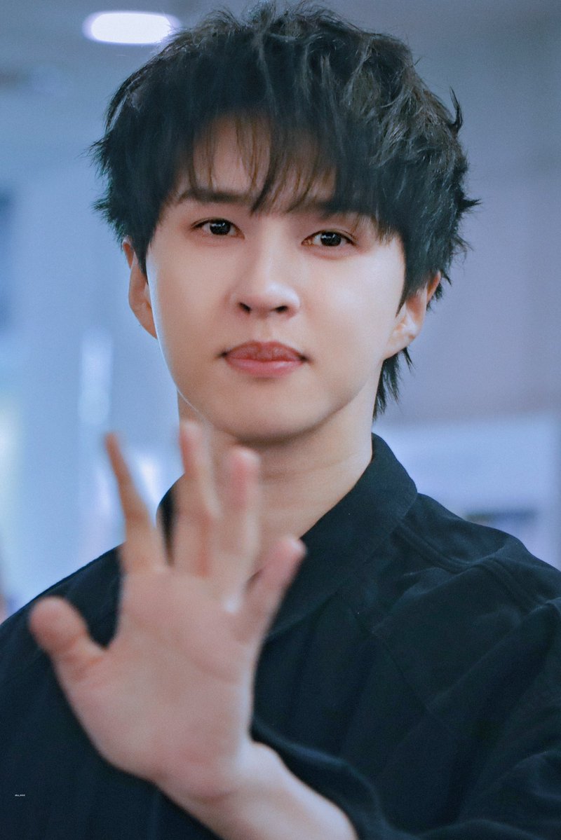 아카민 tweet media