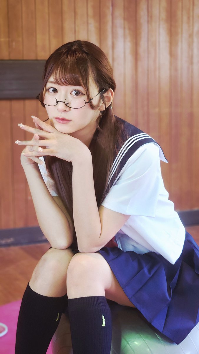 本日の写メ～(^-^)/
やはり制服姿の怜花ちゃんもかわいい～🥰
#奏怜花(<a href="/_reika_hata/">奏怜花🌷</a>)
#毎日れかちゃん
#チャンス撮影会
#青春グラフィティ