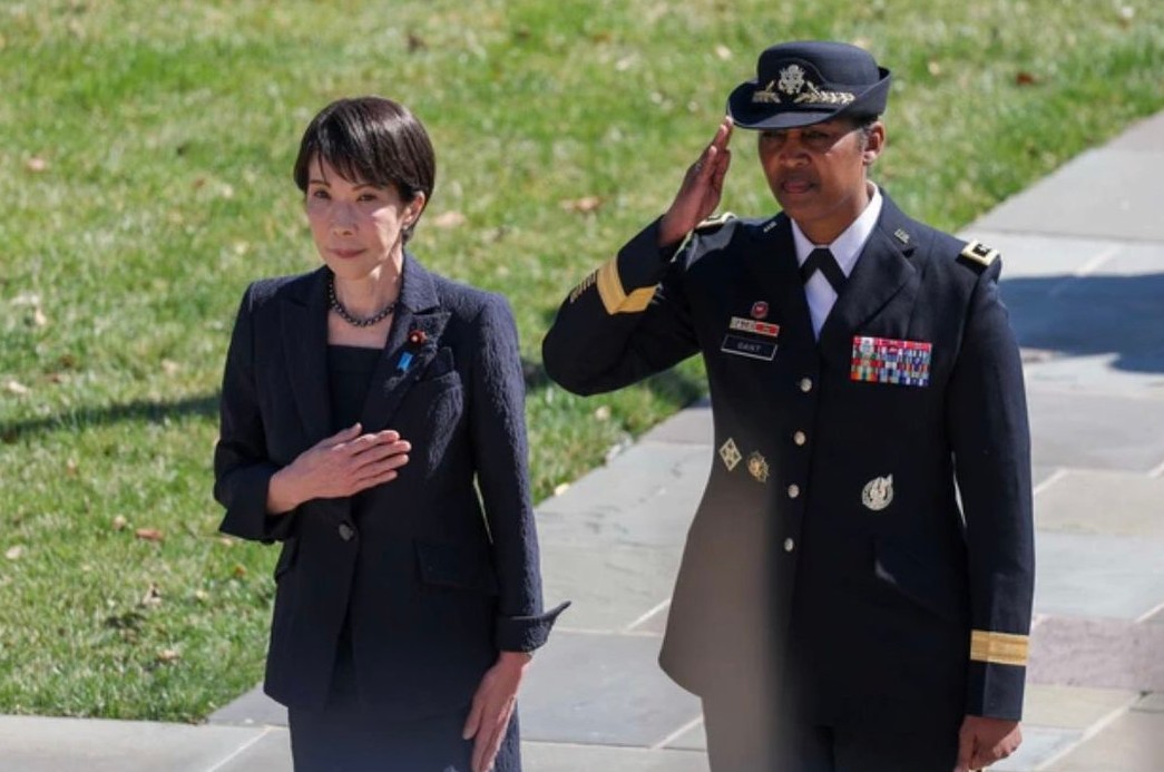 オーストラリアやアメリカでは媚びすぎるほどに媚び、
韓国や北朝鮮や特に中国には反省しないと述べる高早苗

昔の世代の欧米に媚び、アジアを見下す世界観をもったおばあさん

歴史観も間違えてるし、辻褄もあってないし、なんか作法も日本的には見えない