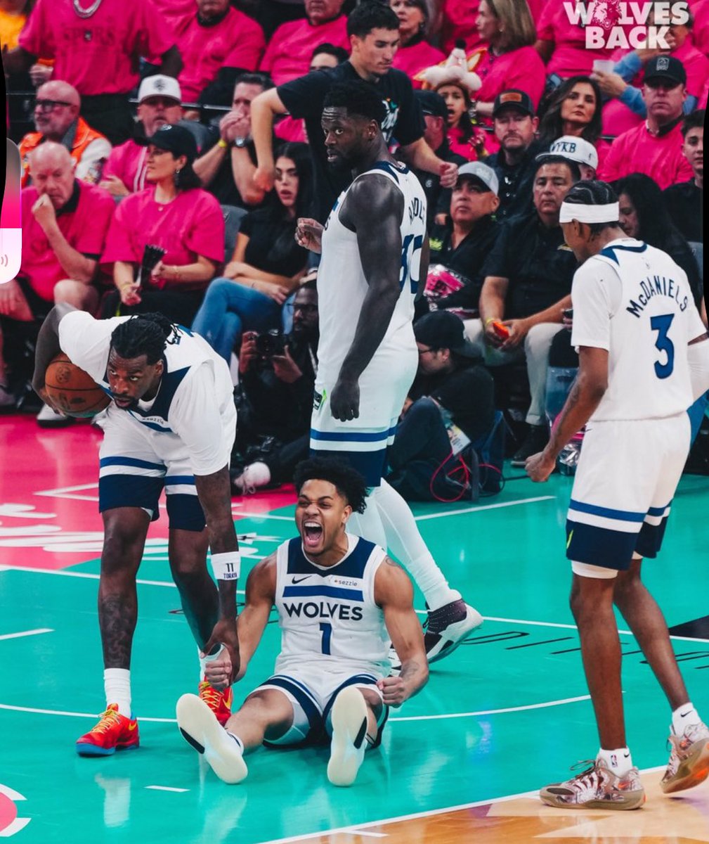 Acima de tudo, outra vez, QUE ALMA desse time do Minnesota Timberwolves.

Repito, são perigosos em qualquer série, porque são COPEIROS.

É o Miami Heat do Jimmy Butler no Oeste, sempre vai dar PORRADA.

Anthony Edwards jogou 25 minutos tá?

Terrence Shannon Jr fez 16 PTS!

Jaden