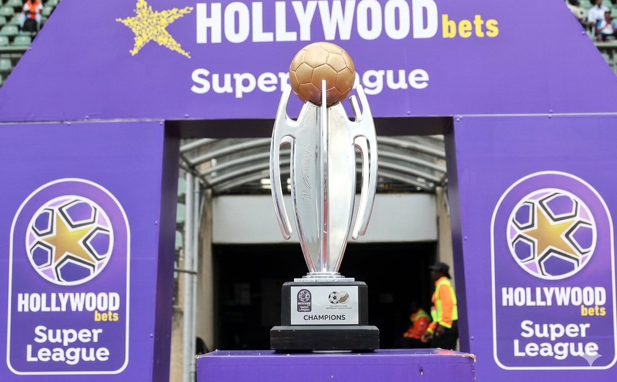CashNSport's tweet photo. Hollywoodbets Super League Update

League sponsor Hollywoodbets and the football association will announce the new league format next week Tuesday (12 May) live on @SABC_Sport and the draw will also take place on the same day. https://t.co/3AoOjv0J5E