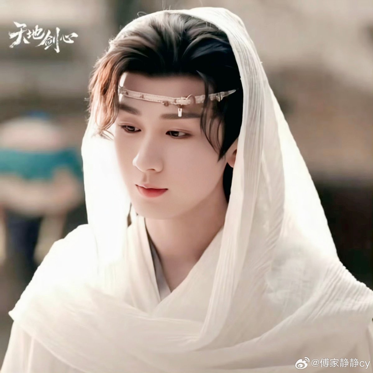เรารักกุ้ยเอ๋อมากกว่าตัวละครอื่นๆ ที่ออนช่วงปีเดียวกันอยู่แล้ว
ยิ่งได้รู้รายละเอียดเบื้องหลัง ยิ่งรักเข้าไปใหญ่
ขอบคุณเฉิงอี้ ที่ทำให้ตัวละครนี้มีชีวิตนอกอะนิเมะ🥰