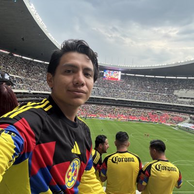 ChristoferBola2's tweet photo. #NuevaFotoDePerfil https://t.co/QhK5kZiwFn