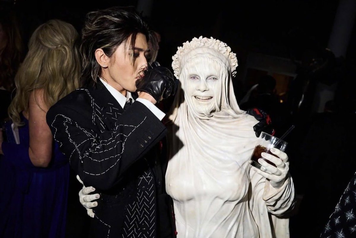 Apollolover0802's tweet photo. KUN’s Met Gala moment is forever iconic. 

KUN graces the 2026 Met Gala
#KUNxMetgala2026 #KUN #metgala #metgala2026 @kun_officialx @CTilburyMakeup https://t.co/nHCj6R7wNb