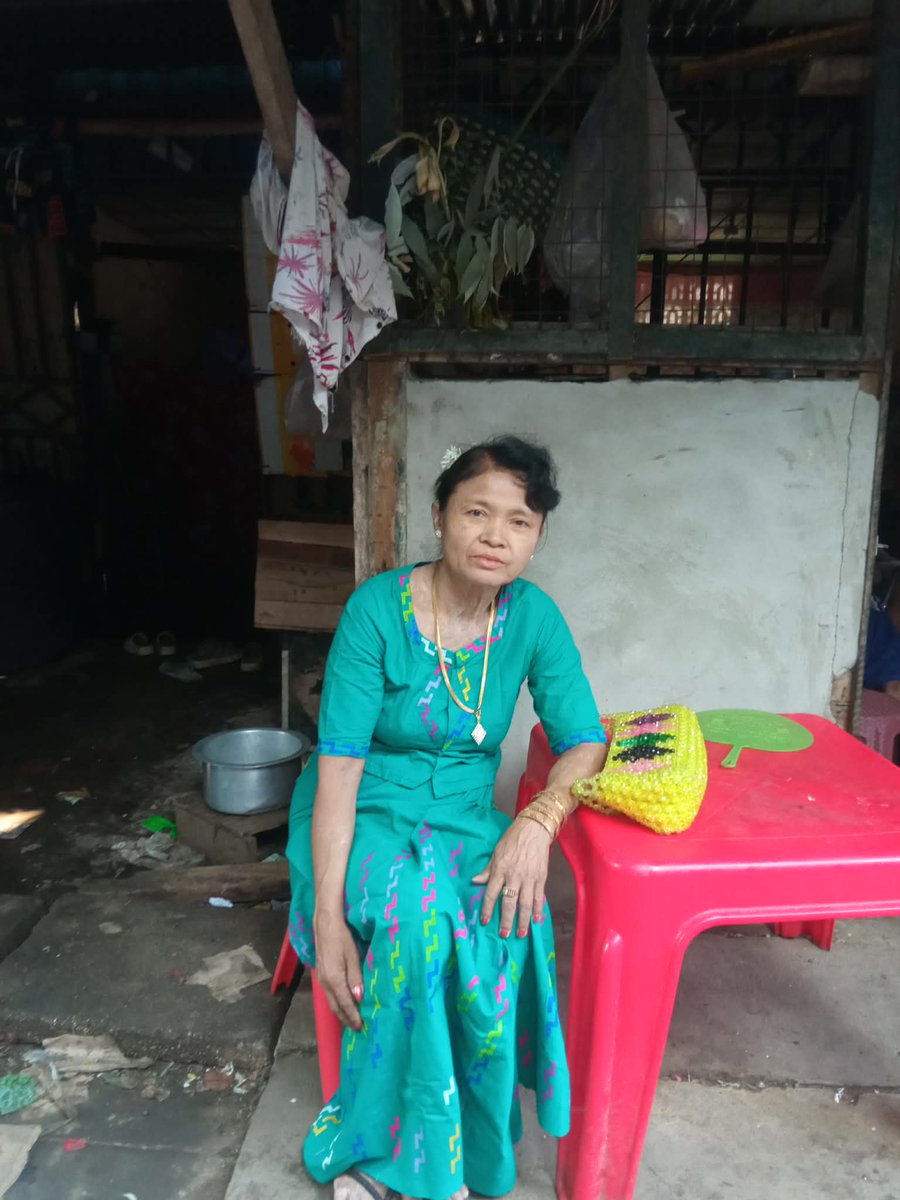 အနိူၚ်းမဲ့ မေမေ tweet media