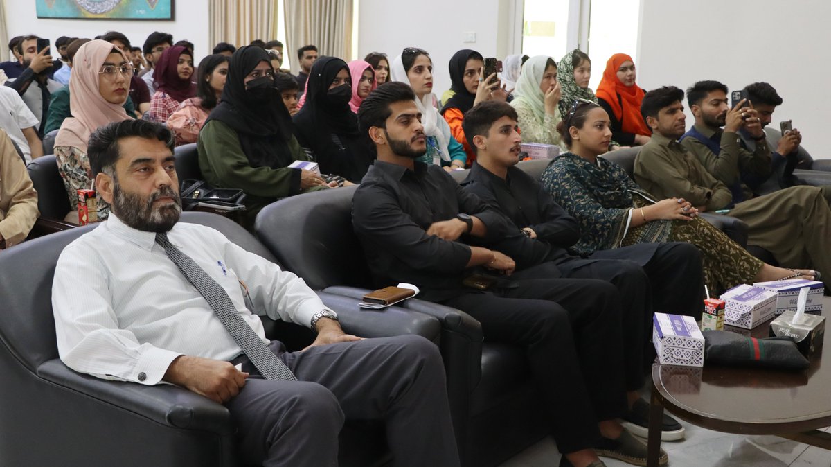 UOWOfficial's tweet image. 𝐓𝐡𝐞 𝐈𝐧𝐭𝐞𝐫𝐧𝐚𝐭𝐢𝐨𝐧𝐚𝐥 𝐒𝐭𝐮𝐝𝐞𝐧𝐭 𝐃𝐞𝐥𝐞𝐠𝐚𝐭𝐢𝐨𝐧 𝐯𝐢𝐬𝐢𝐭𝐞𝐝 𝐭𝐡𝐞 𝐔𝐧𝐢𝐯𝐞𝐫𝐬𝐢𝐭𝐲 𝐨𝐟 𝐖𝐚𝐡 𝐝𝐮𝐫𝐢𝐧𝐠 𝐭𝐡𝐞 𝐈𝐧𝐭𝐞𝐫𝐧𝐚𝐭𝐢𝐨𝐧𝐚𝐥 𝐒𝐭𝐮𝐝𝐞𝐧𝐭 𝐂𝐨𝐧𝐯𝐞𝐧𝐭𝐢𝐨𝐧 &amp;amp; 𝐄𝐱𝐩𝐨.

#InternationalStudents #CulturalExchange #UniversityOfWah