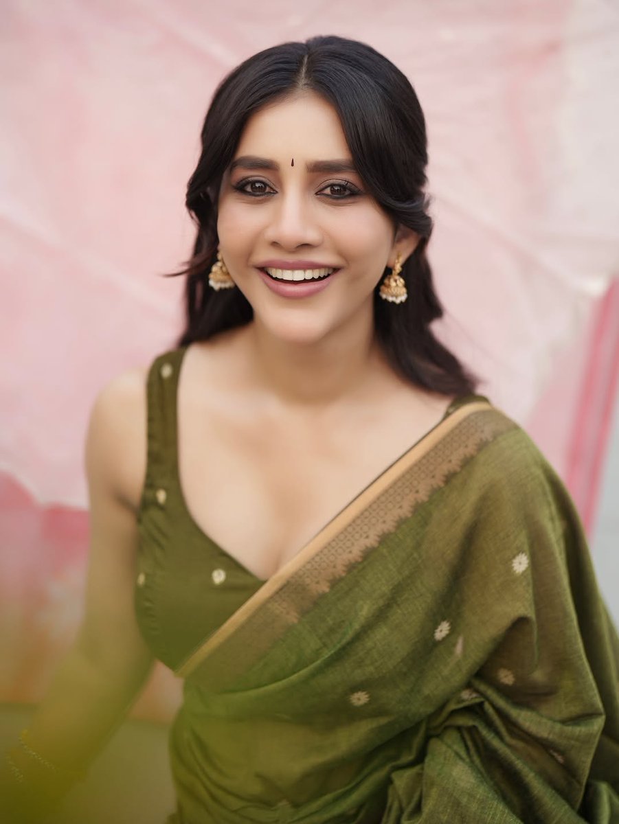 CineStars Only tweet media