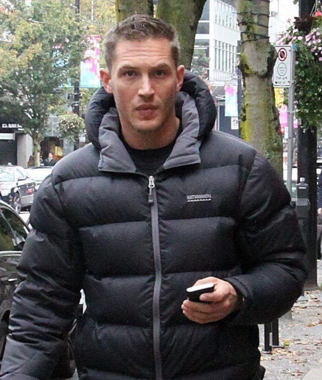ozetgechaber's tweet photo. Tom Hardy’nin 2010 yılındaki fotoğrafları viral oldu. https://t.co/BG4GPONMCU