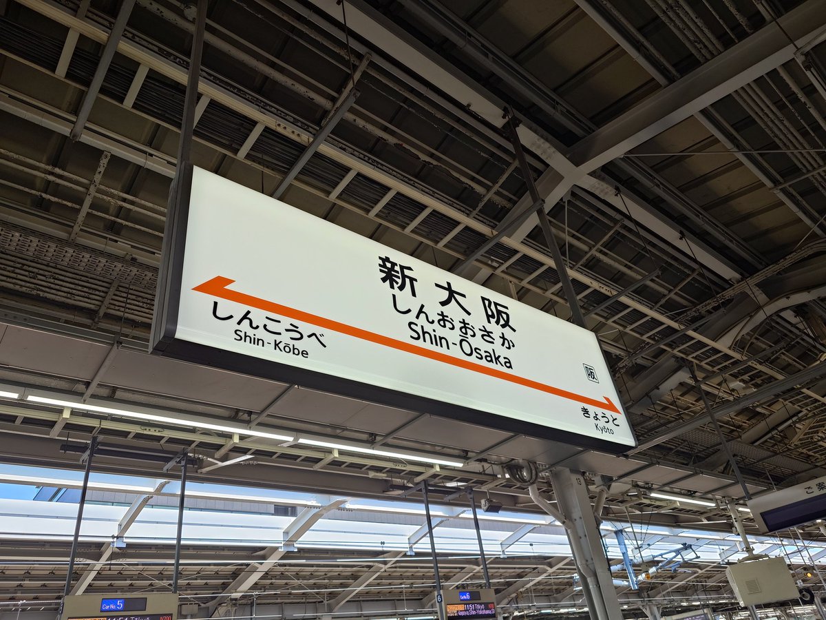 るーしー tweet media