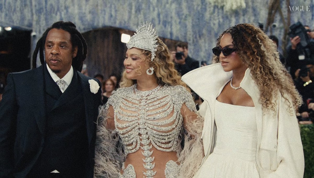 about Beyoncé | ビヨンセについて tweet media