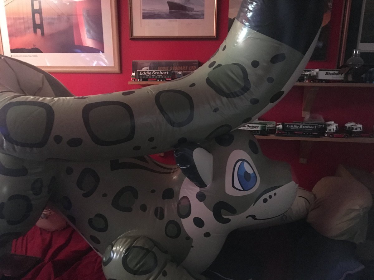 SqueakLovingPup tweet media