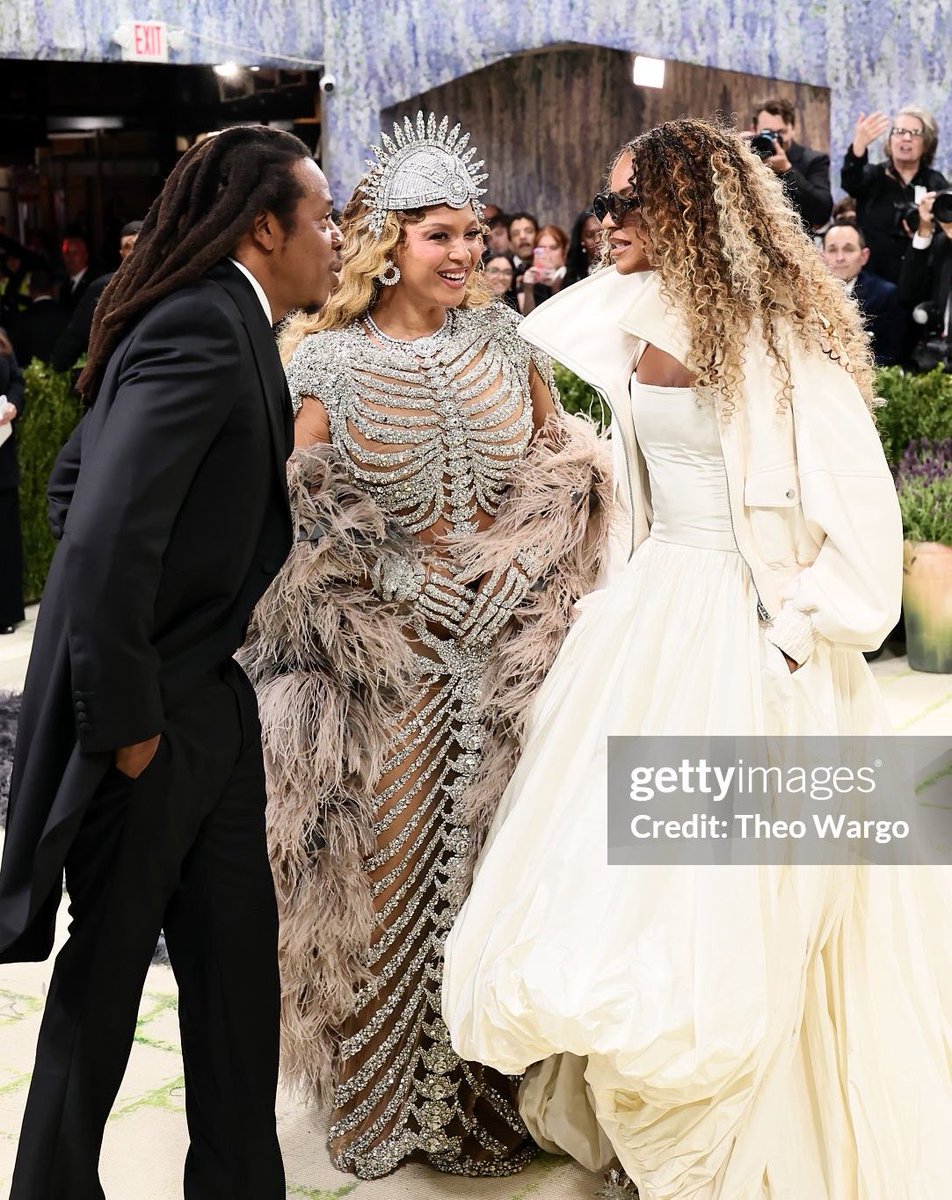 The Carters 🤍

#MetGala