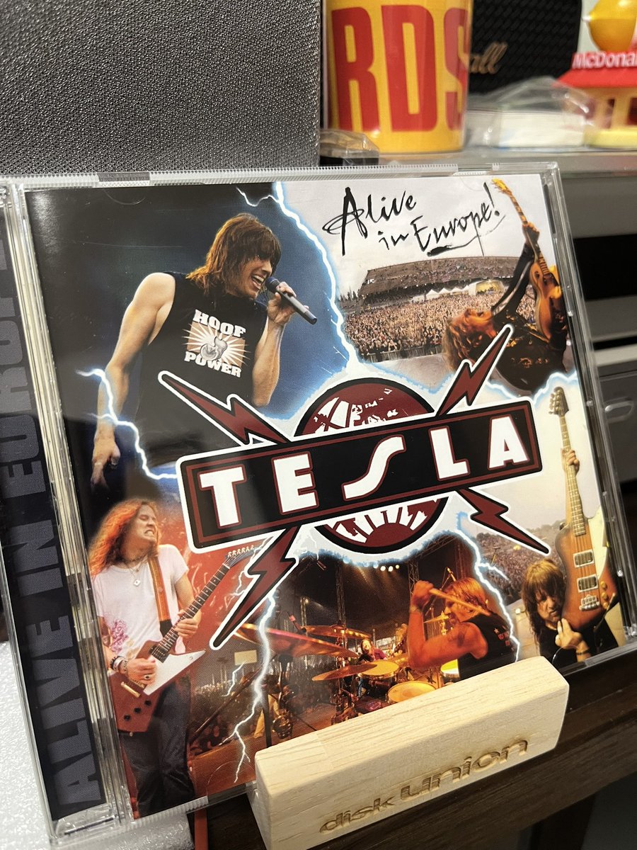 OEN2U2aOQDW4Lhd's tweet image. もう一度、テスラの生ライブ観たいな🎤🎸
#Tesla