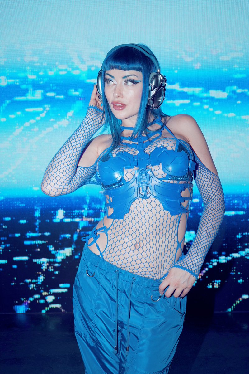Jewelz Blu tweet media