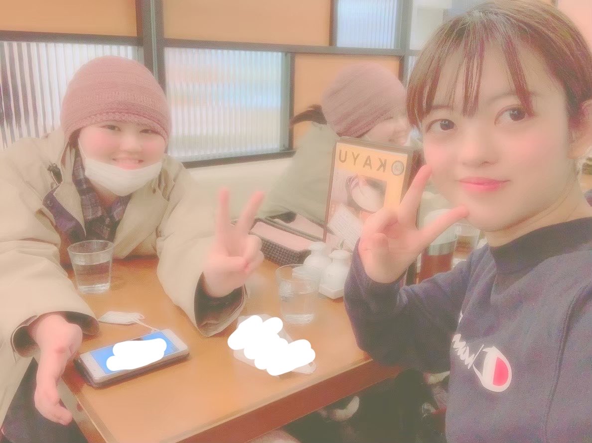 ひとみ tweet media
