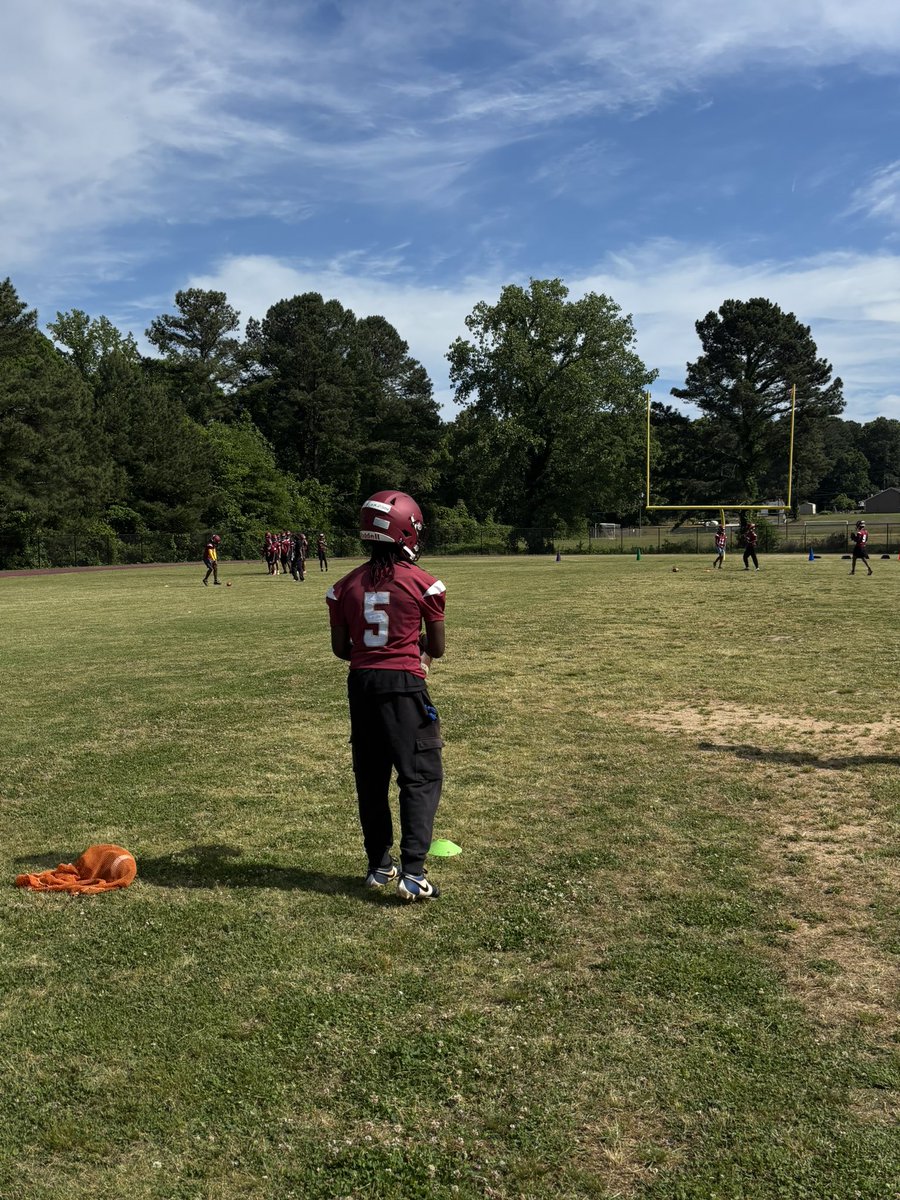ForestPark5452's tweet photo. FIRST DAY OUT 🚨🚨 #Day ☝️

#RecruitdaPark | #WetheShow https://t.co/pRIBlh3iP5