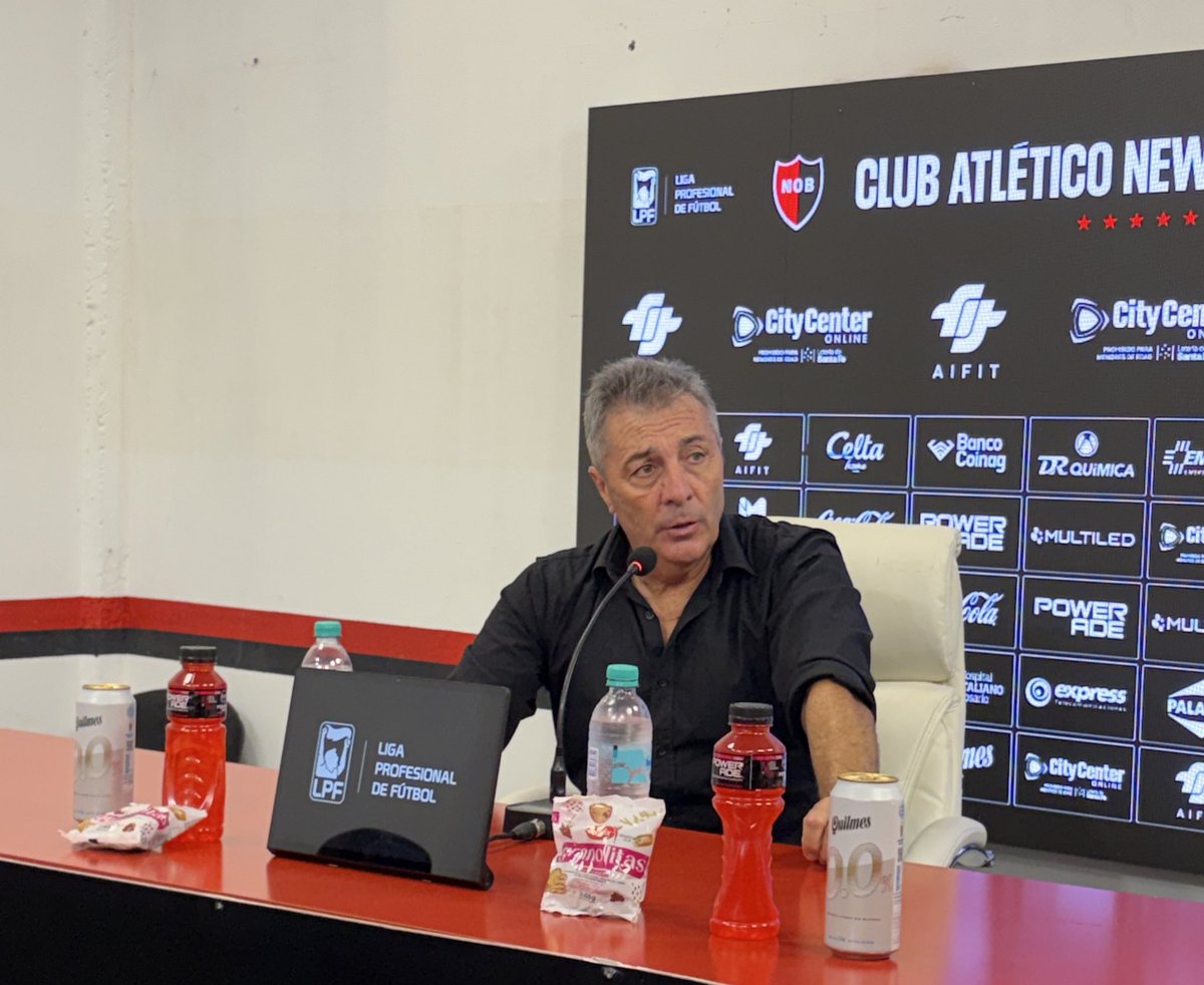 Kudelka terminó el torneo con un arquero juvenil, Salcedo - Goitea, un tres que era la 4ta opción, Rodrigo Herrera y recuperando a un nueve. Resultado final: seis sin perder.

Sinceramente, sorprendido por la recuperación que significó este DT para Newell's.