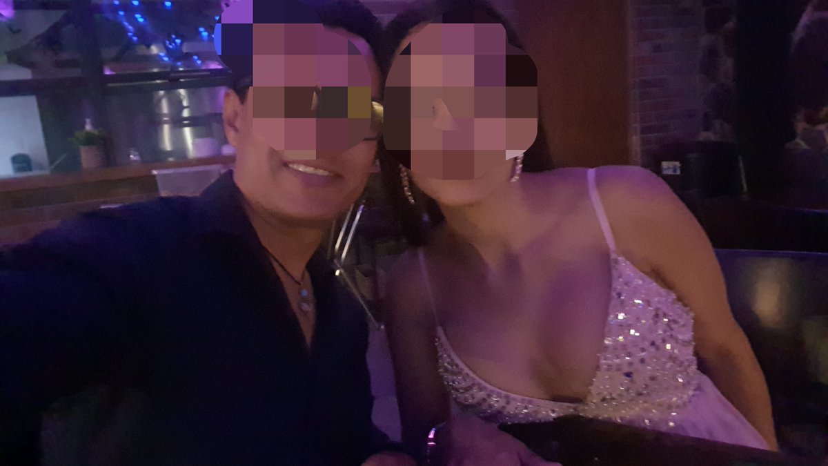 RutaProhibida's tweet image. Ni se imaginan lo que pasó después de esa cita!
Mi marido estaba muy caliente porque todos se me quedaban viendo. 
Le encanta exhibirme 
😈
 
#swingersMex #sexFantasy
#wife #sexycouple #cancun