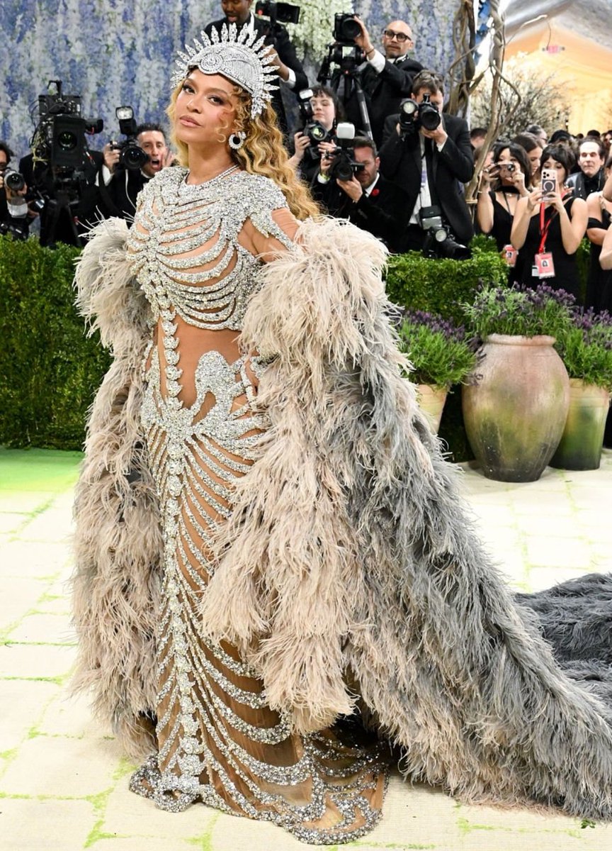 BEYONCÉ LEGION tweet media