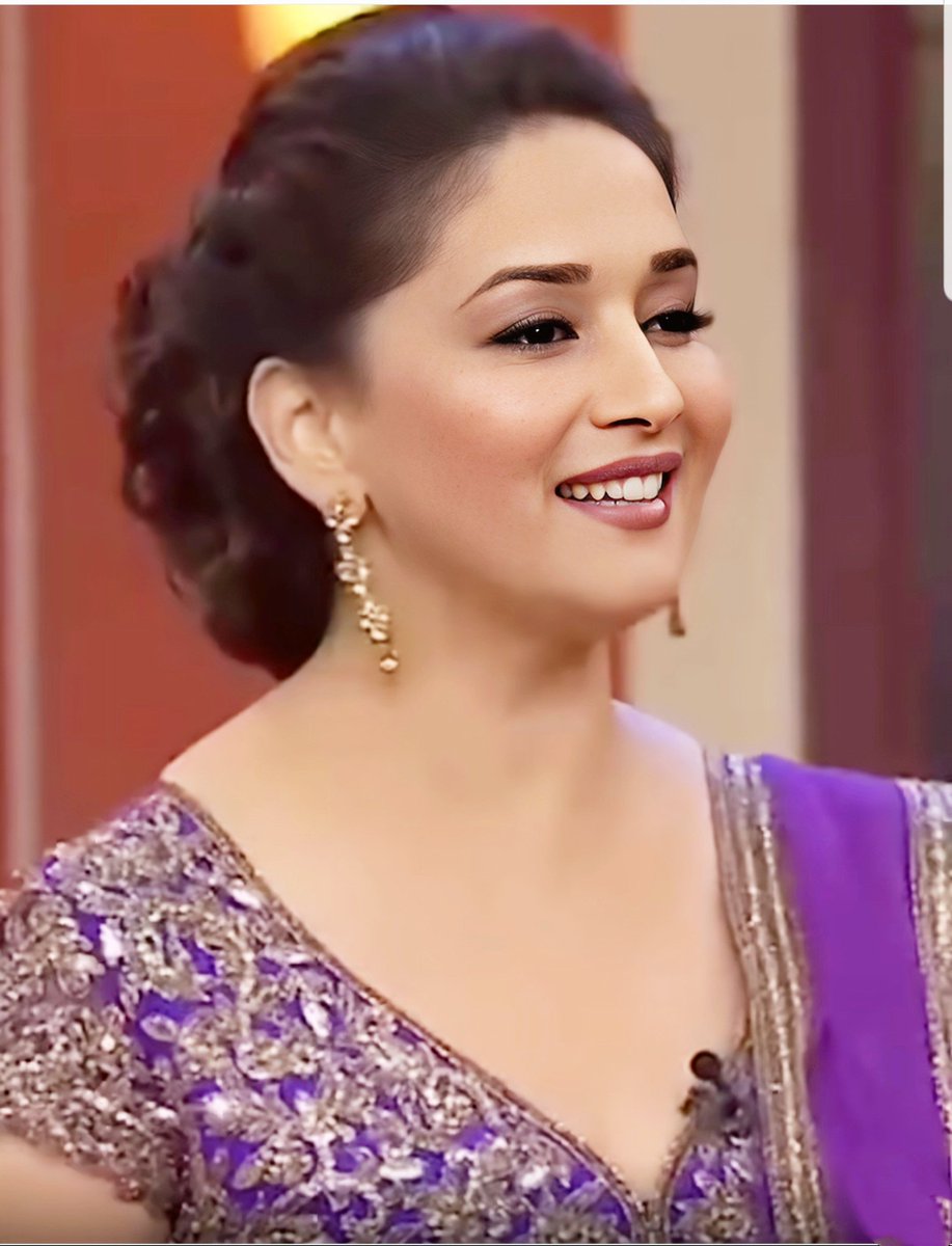MAD FOR MADHURI DIVA tweet media