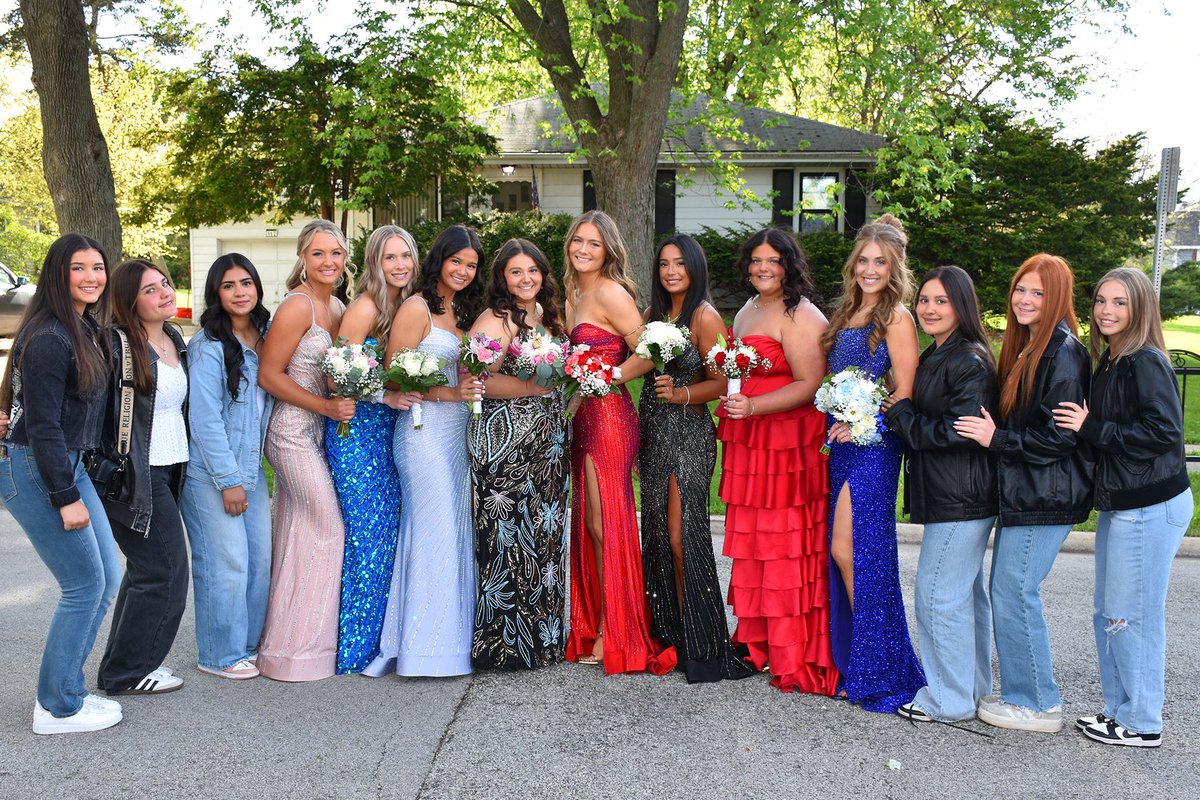 Lake Park Softball tweet media