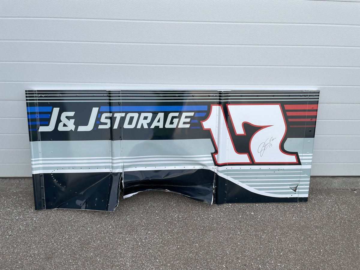 littleDebbie_2's tweet photo. New arrivals! Some great pieces of history. A huge thank you to my man , Chuck for making the run to pick everything up. https://t.co/7sqnmFDJsW